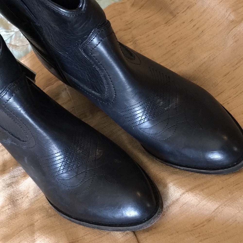 Frye Black Leather Ankle Boots 9.5B - Picture 4 of 9